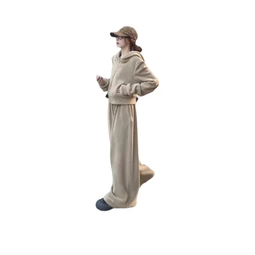 Gentle Welcome Повседневный костюм женский