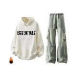 Абрикосовый (с флисовой подкладкой) свитшот + желтые грязные штаны