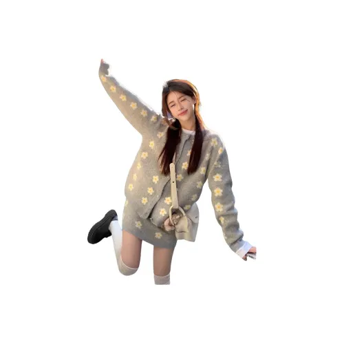 GIUHF Женские Комплекты с Юбкой