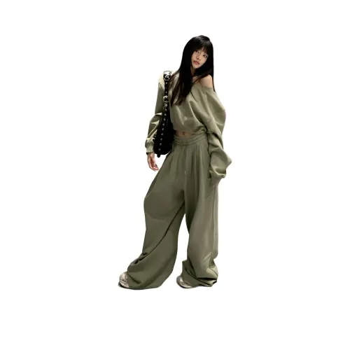 Gentle Welcome Повседневный костюм женский