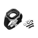 Циферблат серебристого цвета.