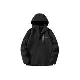 Призрачно черный