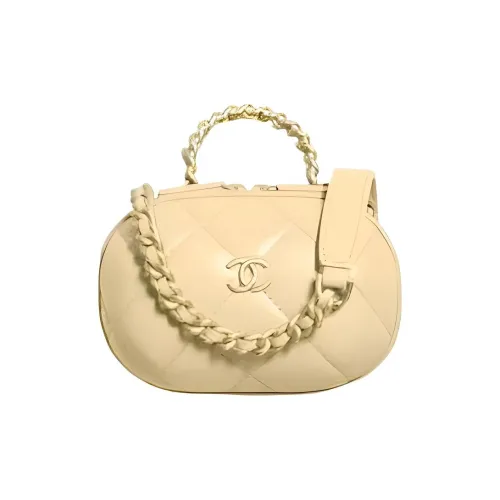 CHANEL 22c Early Spring Sheepskin Косметичка Женская Light Yellow
