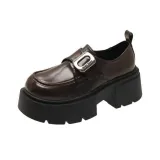 Коричневый