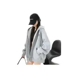 Вересковый серый (Язык цветов Сincerity Логотип на груди)