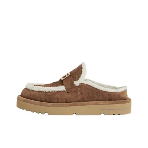 FENDI Домашние тапочки Женские Коричневый