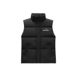 Призрачно черный