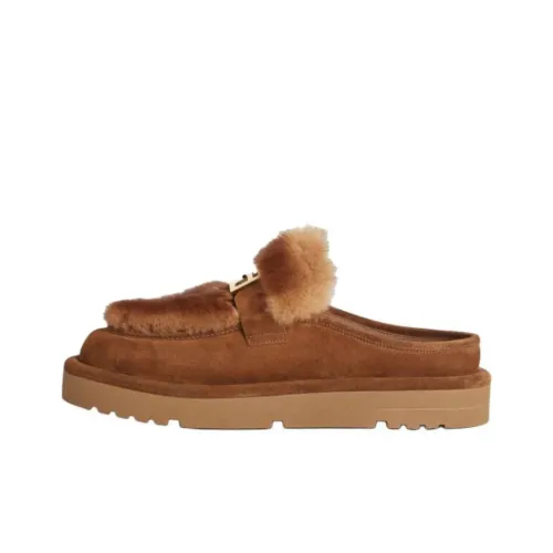 FENDI Домашние тапочки Женские Коричневый