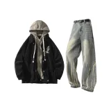 Чёрный топ + жёлтые грязные штаны