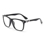 Ярко-черная оправа с белыми линзами T01