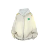 Абрикосовая куртка + белый, серый свитшот Фотиния