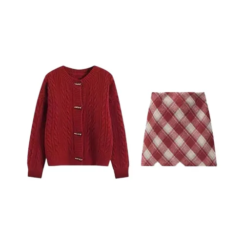 PAIN OR PLEASURE Комплект с юбкой Женские