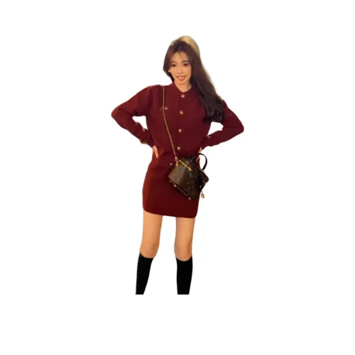 ЮЙЧЖАОЛИНЬ Длинное платье с длинными рукавами женское