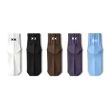 По одной паре каждого цвета