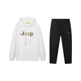 Белый топ + черные повседневные штаны