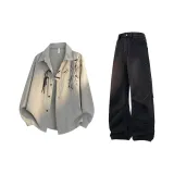 Комплект одежды [Серый рубашка цвета земли + черные джинсовые штаны]