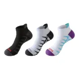 Одна пара черных + одна пара белых + одна пара белых и синих