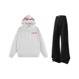 Белый, серый, вереск, красный текст, черный, джинсы