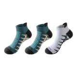 Две пары в темно-зеленом + одна пара в белом