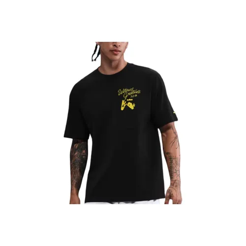 Черные мужские футболки Nike