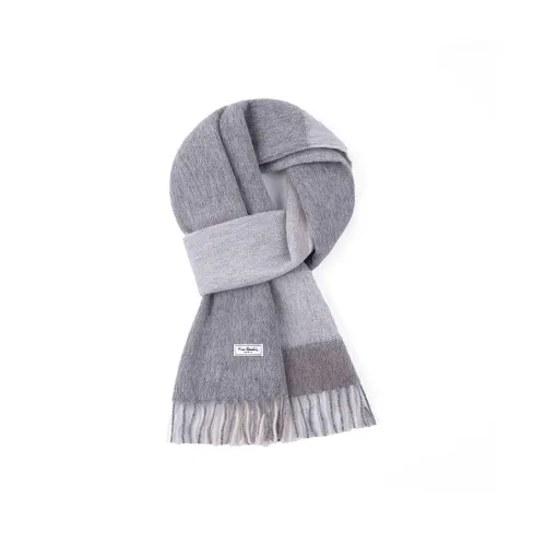 PIERRE CARDIN Шарфы из трикотажа Unisex