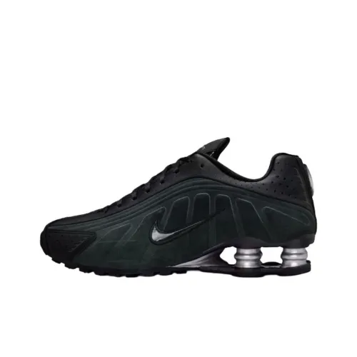 Nike Shox R4 Беговые кроссовки Женские Черный Серебряный