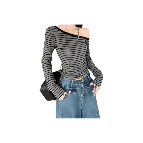 Wooden Rabbit Черные Женские T-рубашки