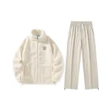 Ecru Velvet Jacket + Light Khaki Pants  
Экрю бархатная куртка + светлые хаки штаны