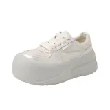 Жемчужно-белый