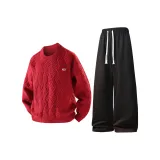 Красный топ + черные штаны