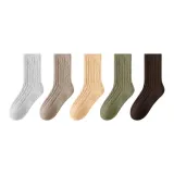 Светло-серый, светло-коричневый, светло-желтый, зеленый, кофейный