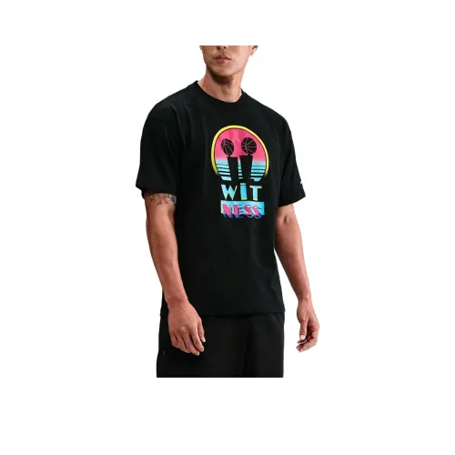 Черные мужские футболки Nike