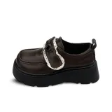 Коричневый