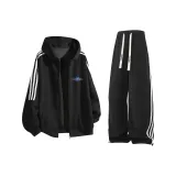 Чёрный свитшот + чёрные штаны