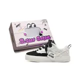 Чёрный Белый (Чёрные шнурки)