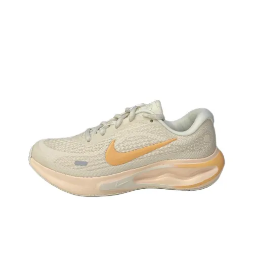 Nike Journey Run Повседневные Беговые Кроссовки Женские Бежевые