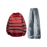 Красный топ + синие джинсы