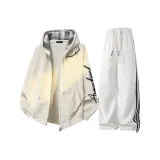 Топ цвета экрю + белые и серые штаны