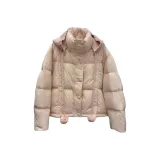 Светло-розовый