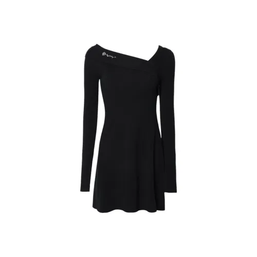 DPLAY Длинное платье с длинными рукавами женское