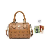 Коричневый