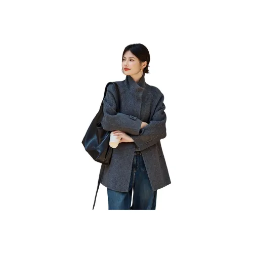 Still quiet Серый Женское Пальто