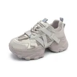 Серебристo-серый