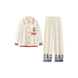 Бежево-абрикосовый