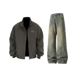 Серый топ + светло-синие штаны