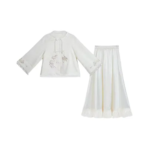 COVT Абрикос Топ + Абрикос Юбка Женские Комплекты с Юбкой