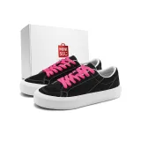 Черно-фиолетовый