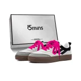 Белый, черный, серый (розовые шнурки)