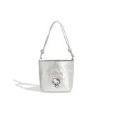 Серебристый