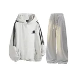 Белый и серый топ + серые штаны фотиния